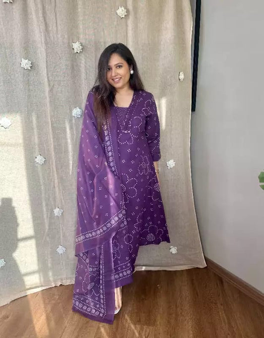 Women Beautiful Kurta and Pant With Dupatta
